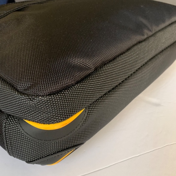 Targus Soft Port Meridian II Laptop Case NWOT - Picture 5 of 9